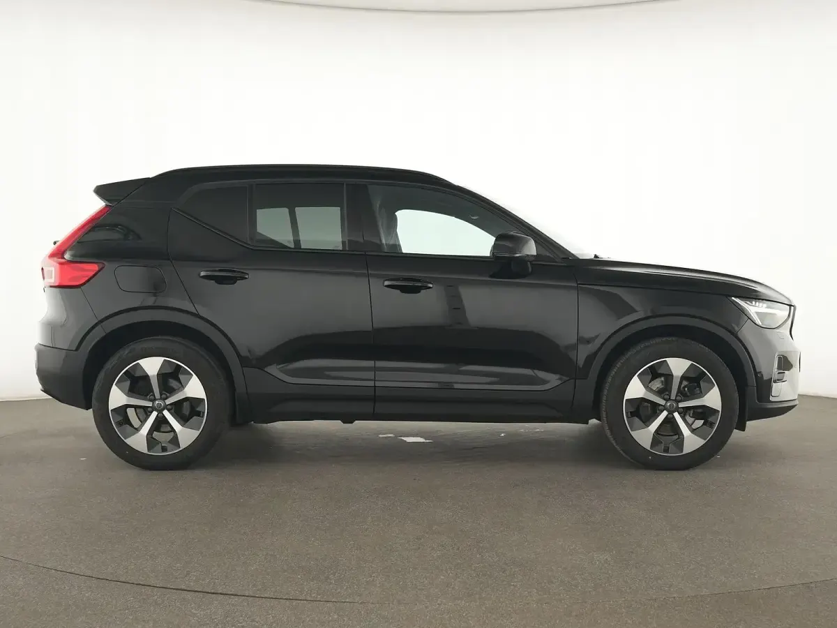 Gebraucht Volvo XC40 Ultimate 197 PS (144 kW) 2023 Onyx black SUV