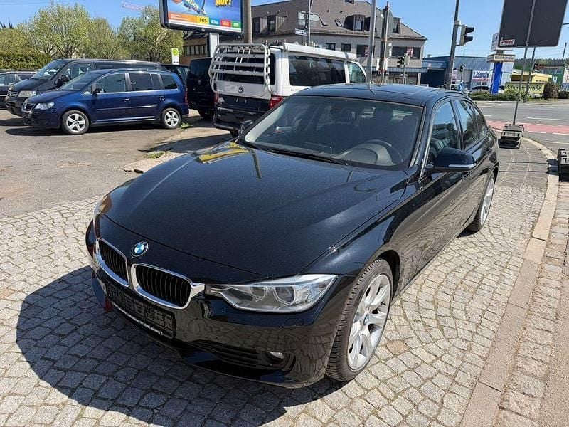 Second-hand BMW 320 Performance 184 CP (135 kW) 2015 Negru Berlinǎ
