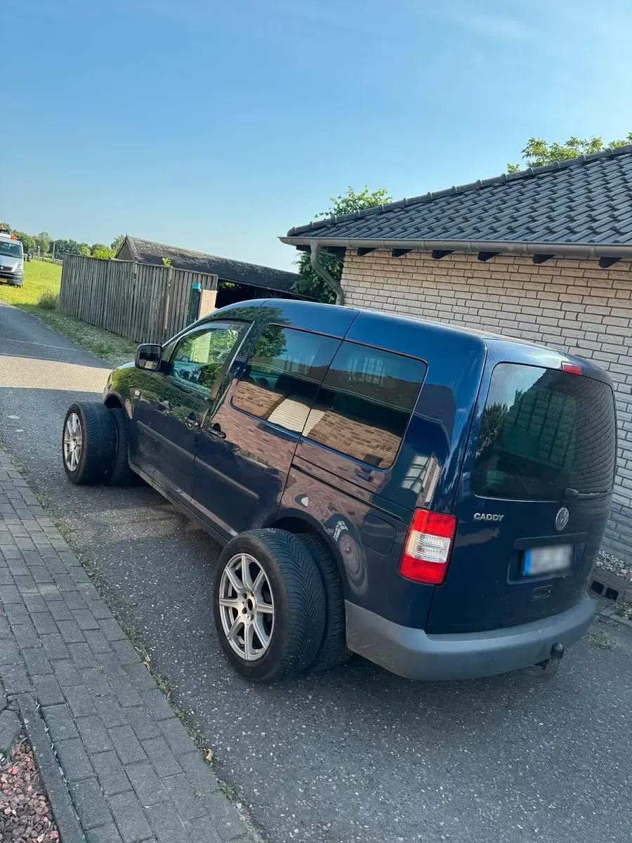 Gebraucht VW Caddy 70 PS (51 kW) 2004 Blau Van / Kleinbus