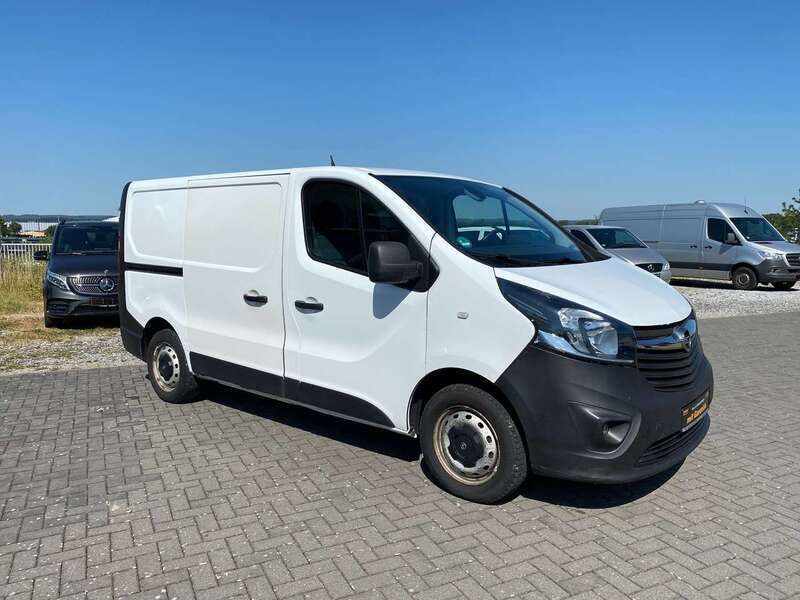 Arctic white Gebraucht 2016 Opel Vivaro Van | 7.000 € (Superpreis) - Bild 1/4