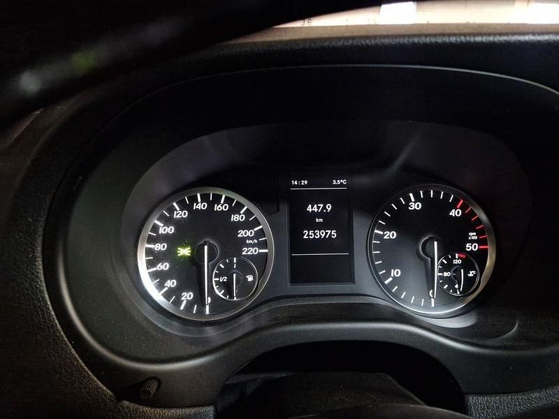 Gebraucht Mercedes Vito 116 PS (85 kW) 2016 Weiß Van