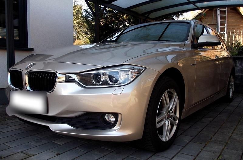 Second-hand BMW 318 143 CP (105 kW) 2013 Auriu Break