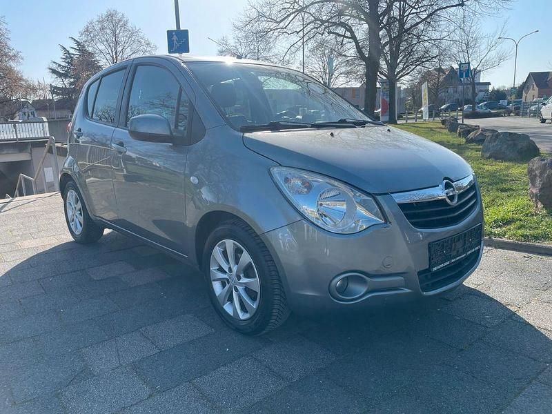 Gebraucht Opel Agila Edition 68 PS (50 kW) 2014 Grau Kleinwagen