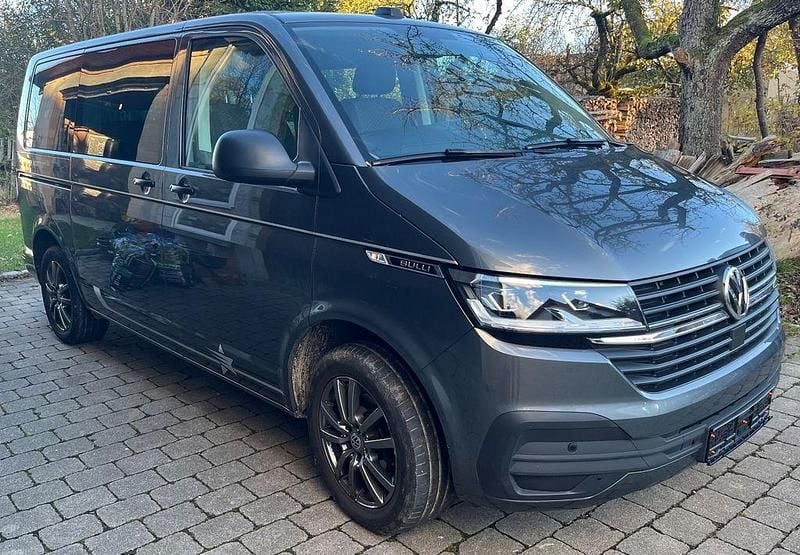 Grau Gebraucht 2021 VW Multivan Van | 41.499 € (Superpreis) - Bild 1/4