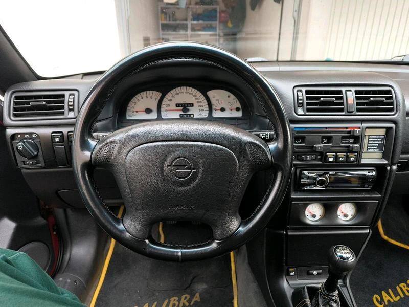 Gebraucht Opel Calibra 170 PS (125 kW) 1997 Rot Coupé