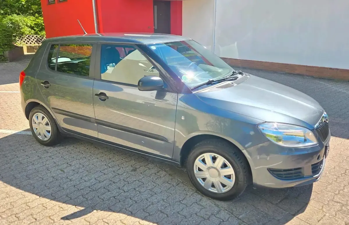 Second-hand Skoda Fabia 60 CP (44 kW) 2011 Gri Hatchback