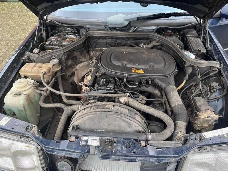 Gebraucht Mercedes 230 167 PS (122 kW) 1990 Blau Limousine