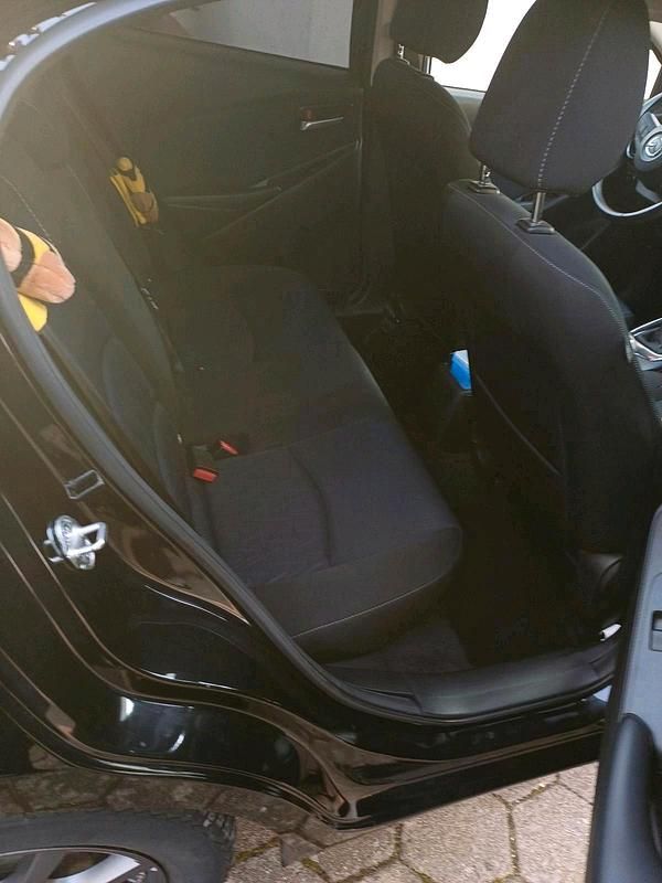 Second-hand Mazda 2 105 CP (77 kW) 2016 Negru Hatchback