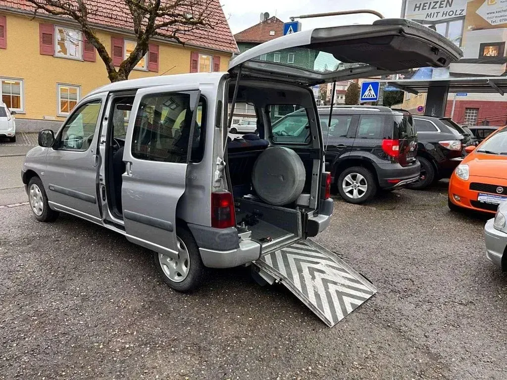 Gebraucht Citroën Berlingo 75 PS (55 kW) 2001 Silber Van / Kleinbus