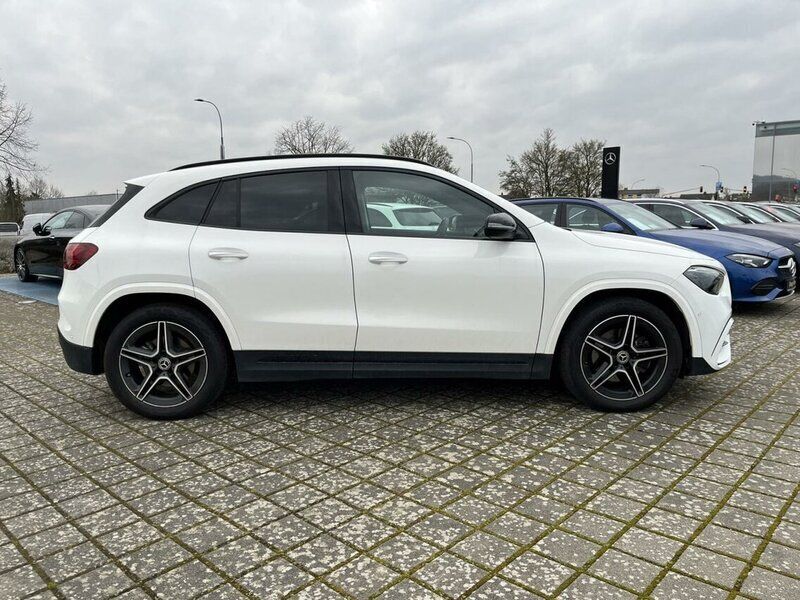 Gebraucht Mercedes GLA220 AMG 190 PS (139 kW) 2024 Polarweiß SUV
