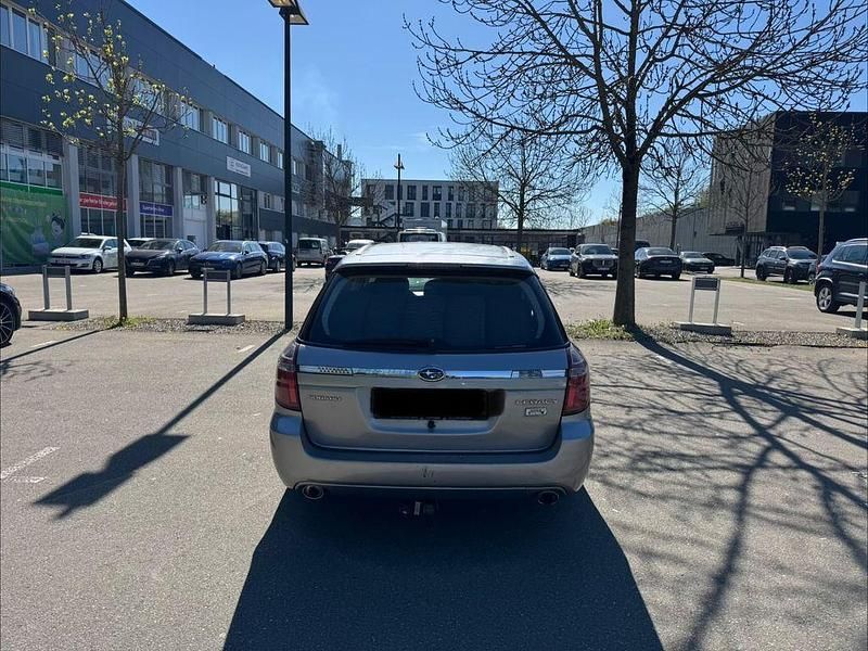 Gebraucht Subaru Legacy Active 150 PS (110 kW) 2009 Silber Kombi