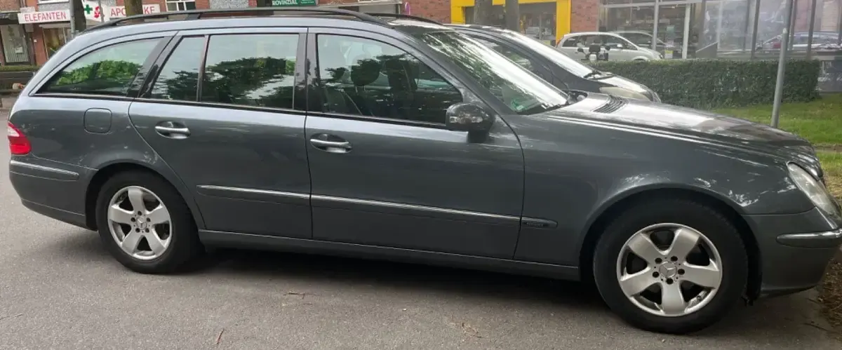 Gebraucht Mercedes E320 Elegance 224 PS (164 kW) 2006 Grau Kombi