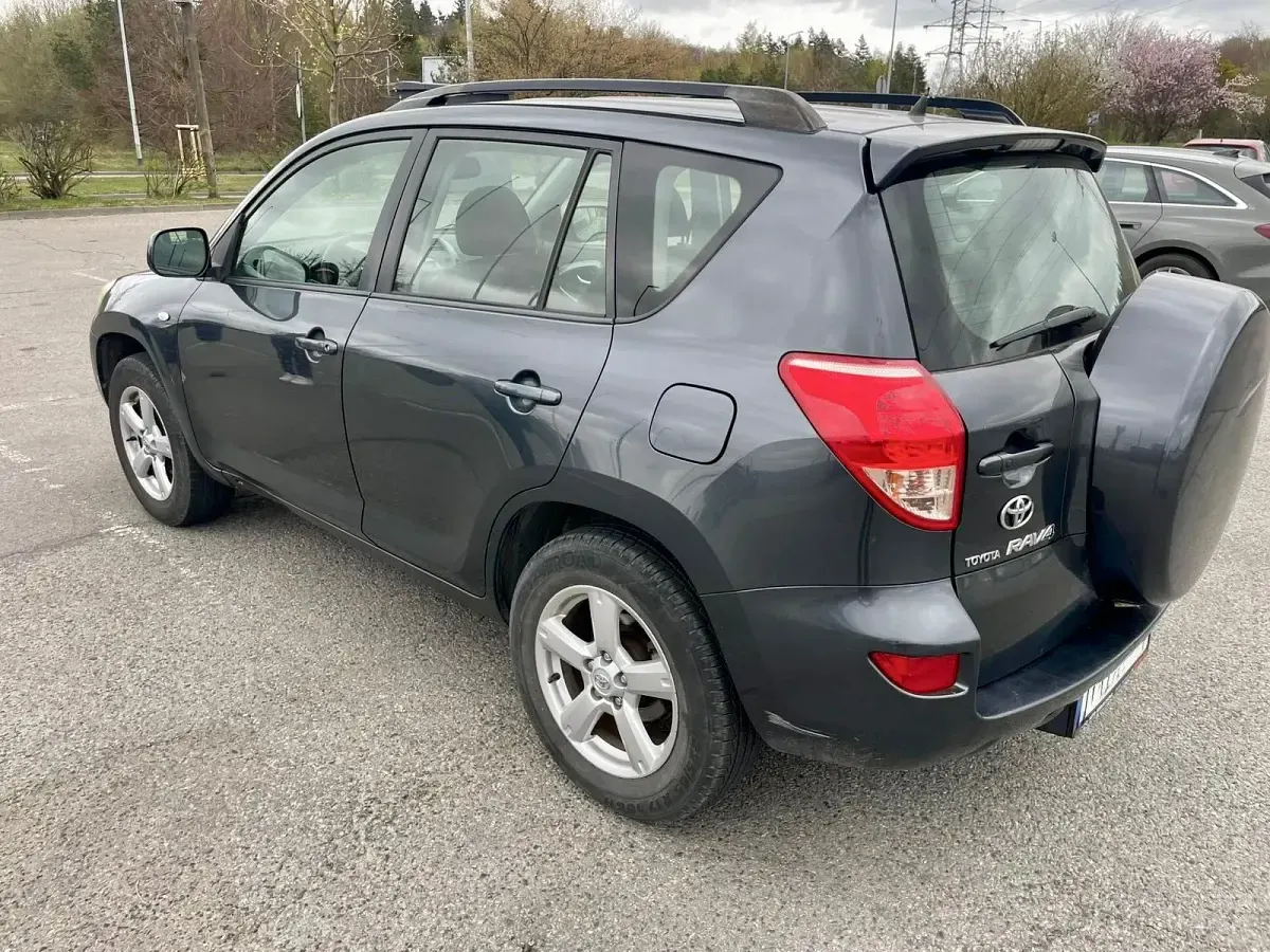 Gebraucht Toyota RAV4 152 PS (111 kW) 2007 Grau SUV
