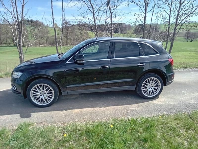Schwarz Gebraucht 2015 Audi Q5 SUV | 16.950 € (Guter Preis) - Bild 1/4