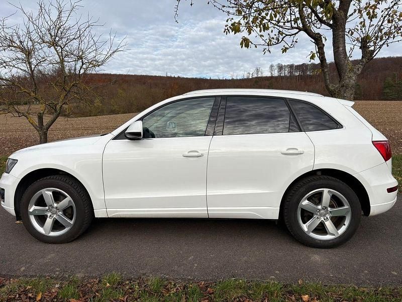 Weiß Gebraucht 2010 Audi Q5 SUV | 7.700 € (Fairer Preis) - Bild 1/4