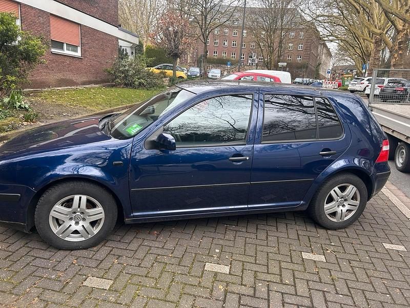 Gebraucht VW Golf IV 75 PS (55 kW) 2002 Blau Limousine