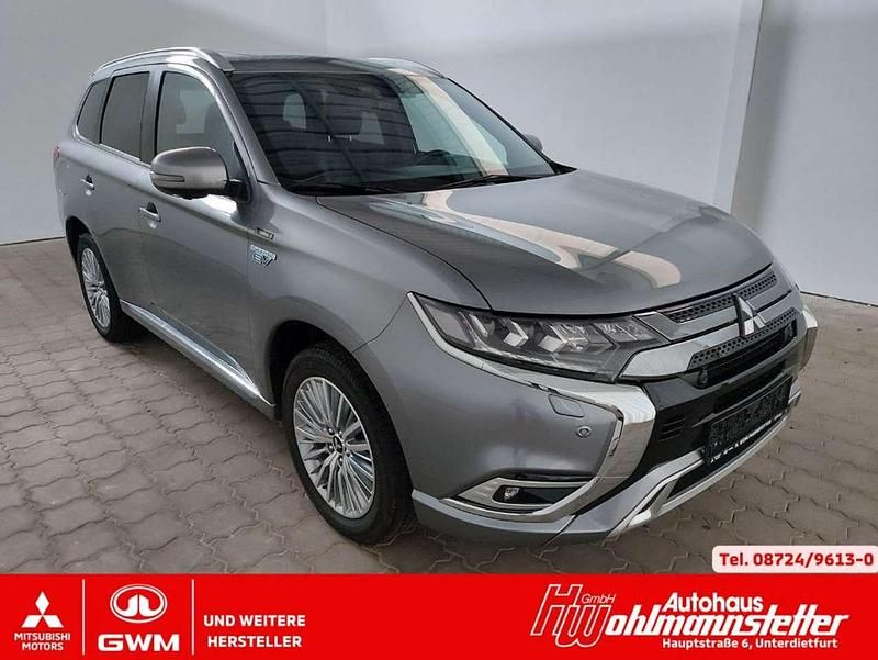 Platinumgrau (m) Gebraucht 2021 Mitsubishi Outlander P-HEV Top SUV | 25.990 € (Fairer Preis) - Bild 1/4