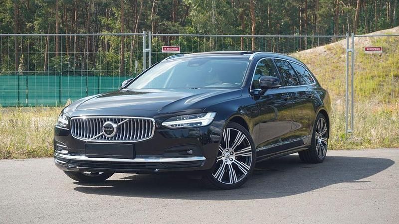 Schwarz Gebraucht 2023 Volvo V90 Plus Kombi | 36.500 € - Bild 1/4