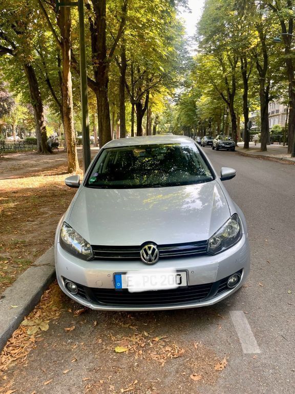 Silber Gebraucht 2009 VW Golf VI Comfortline Limousine | 8.350 € (Fairer Preis) - Bild 1/4