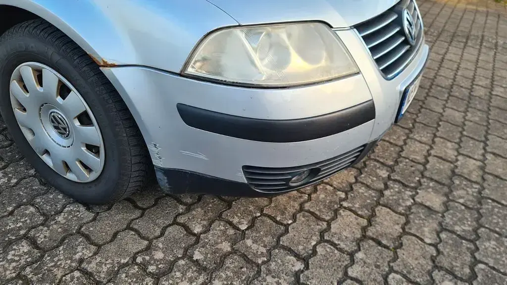 Gebraucht VW Passat Family 116 PS (85 kW) 2002 Silber Limousine