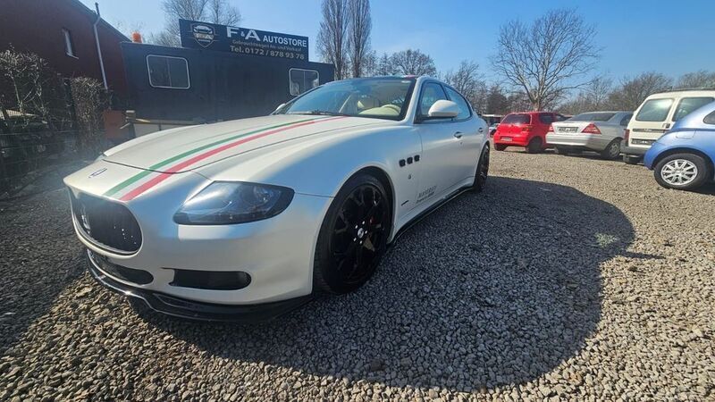 Weiß Gebraucht 2009 Maserati Quattroporte GT Limousine | 20.999 € (Fairer Preis) - Bild 1/4