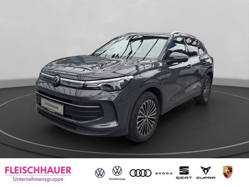 Grau Gebraucht 2024 VW Tiguan Life SUV | 32.470 € (Guter Preis) - Bild 1/4