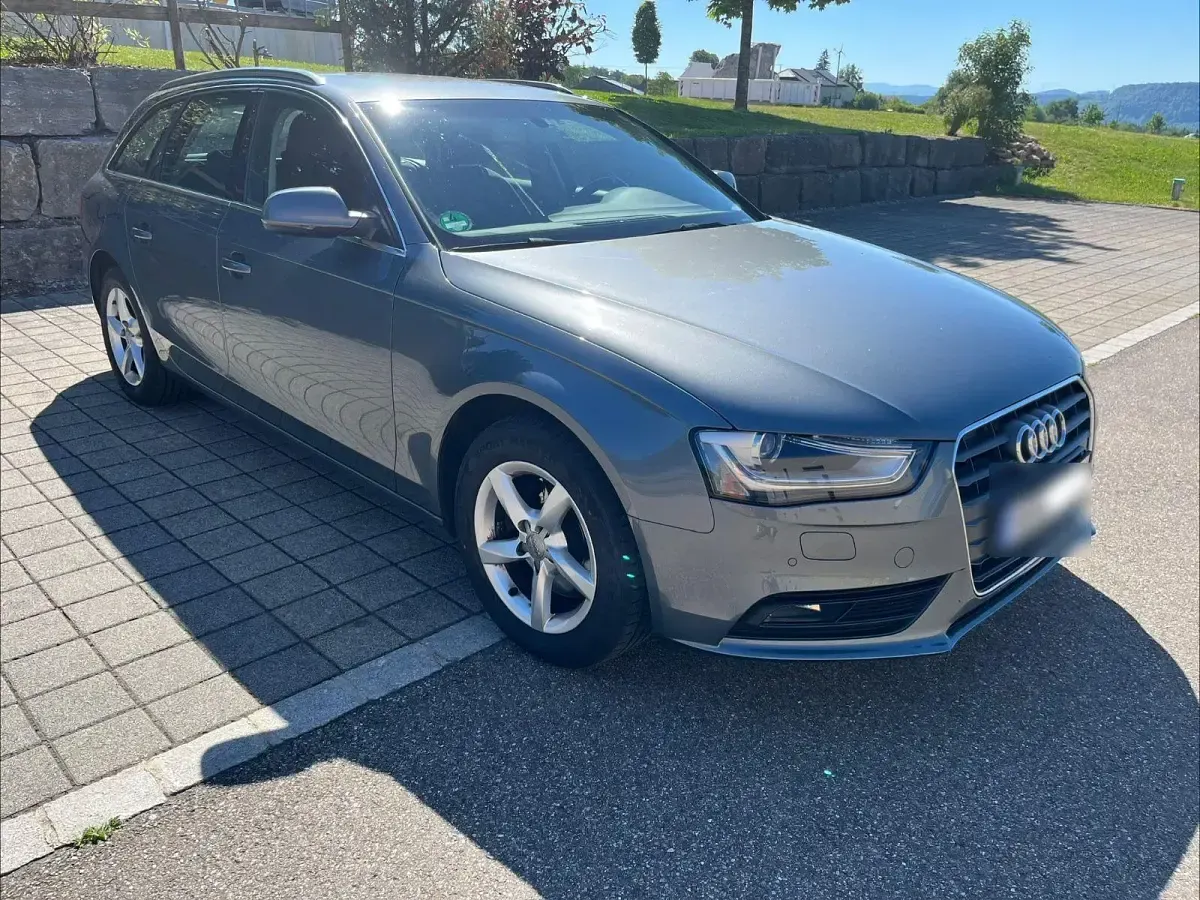 Gebraucht Audi A4 150 PS (110 kW) 2014 Grau Kombi