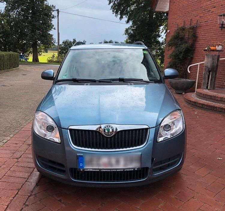 Blau Gebraucht 2009 Skoda Fabia Kombi | 1.900 € (Fairer Preis) - Bild 1/4