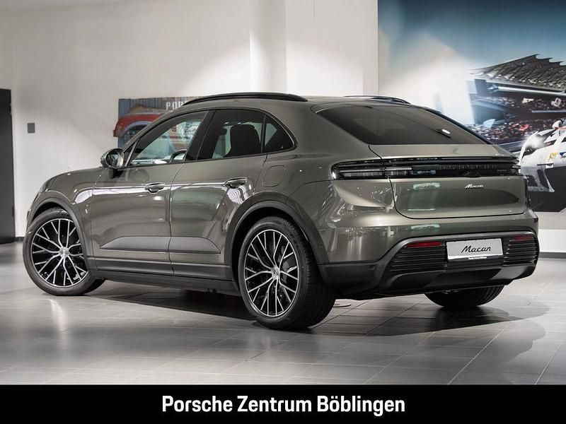 Gebraucht Porsche Macan 264 kW (360 PS) 2025 Aventuringrünmetallic SUV