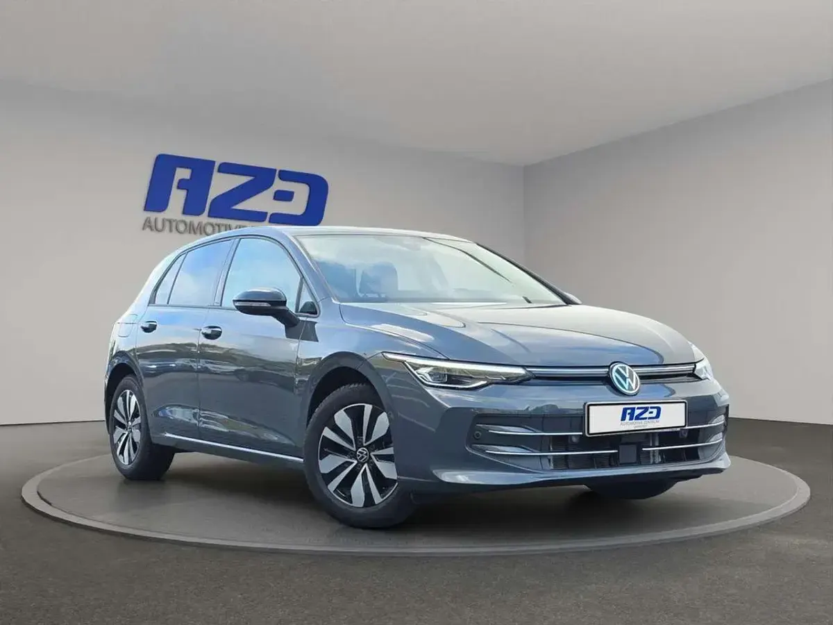 Gebraucht VW Golf VIII Goal 150 PS (110 kW) 2025 Delfingrau metallic Limousine