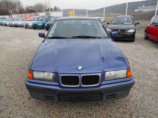 Gebraucht BMW 316 102 PS (75 kW) 1995 Blau metallic Limousine