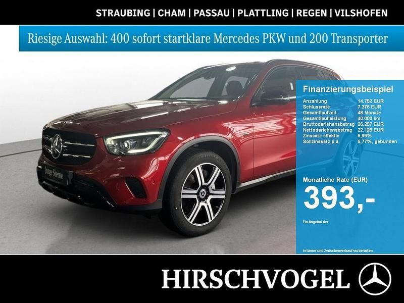 Designo hyazinthrot metallic Gebraucht 2021 Mercedes GLC300e Night SUV | 35.650 € (Superpreis) - Bild 1/4