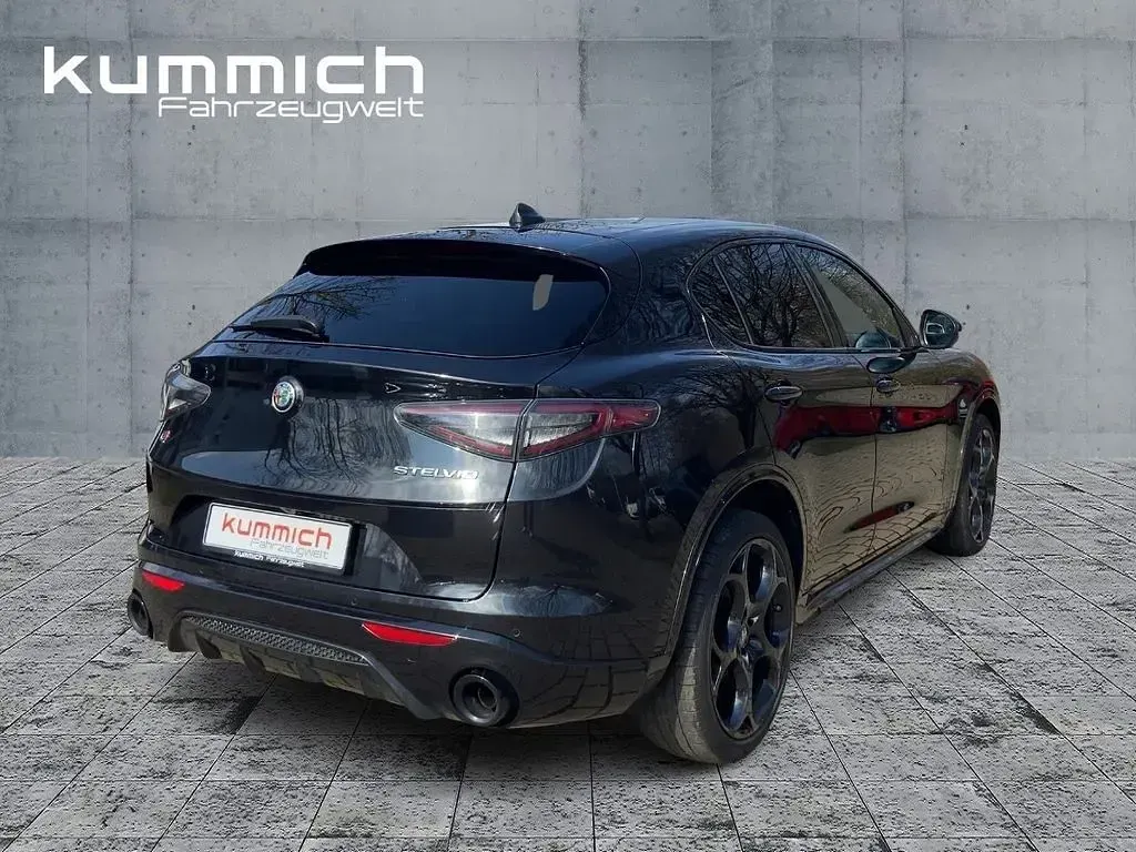 Gebraucht Alfa Romeo Stelvio Competizione 280 PS (205 kW) 2024 Schwarz SUV
