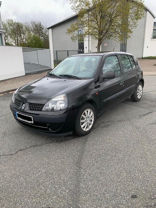 Brugt Renault Clio II 75 HK (55 kW) 2003 Sort Hatchback