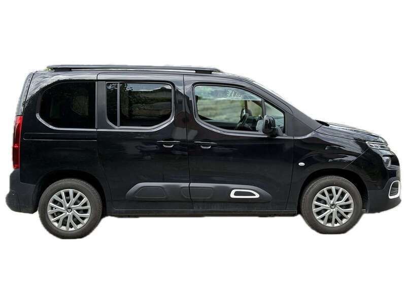 Schwarz Gebraucht 2019 Citroën Berlingo Feel Van / Kleinbus | 15.100 € (Fairer Preis) - Bild 1/4