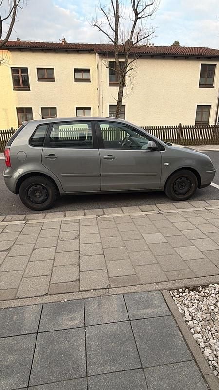Gebraucht VW Polo 75 PS (55 kW) 2005 Grau Kleinwagen