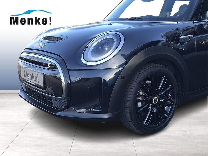Gebraucht Mini Cooper SE 135 kW (184 PS) 2022 Schwarz Kleinwagen