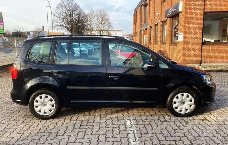 Gebraucht VW Touran 105 PS (77 kW) 2014 Schwarz Van / Kleinbus