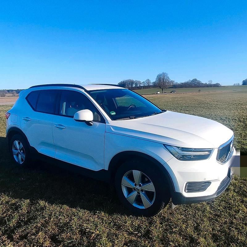 Gebraucht Volvo XC40 150 PS (110 kW) 2018 Weiß SUV