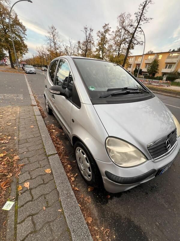 Silber Gebraucht 2003 Mercedes A140 Kleinwagen | 1.250 € - Bild 1/4