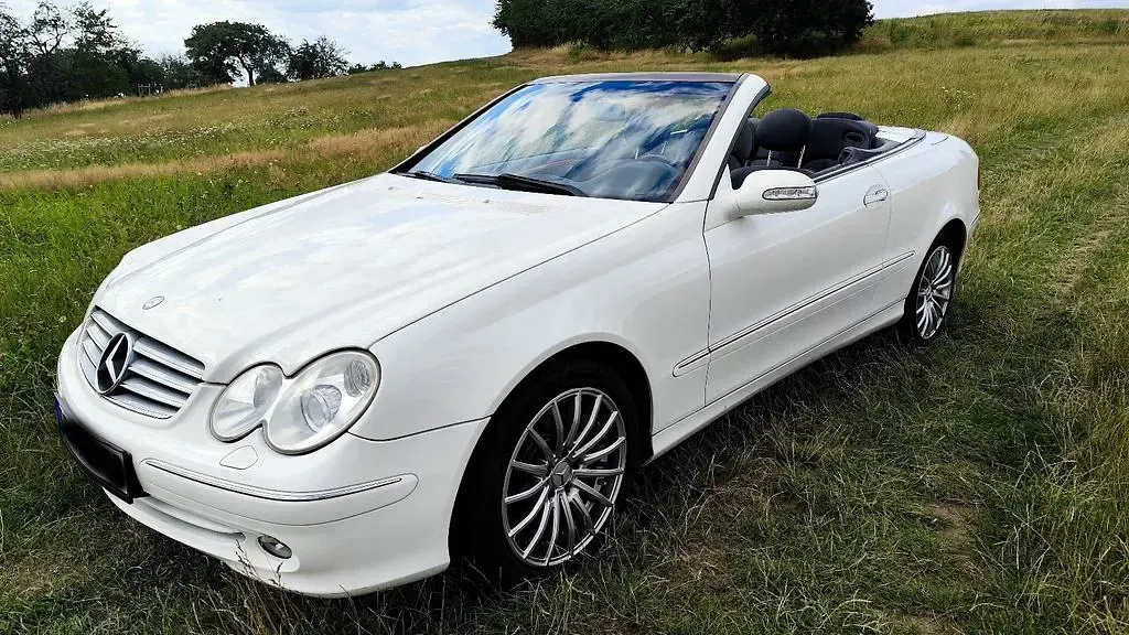 Gebraucht Mercedes CLK320 Elegance 218 PS (160 kW) 2003 Weiß Cabrio
