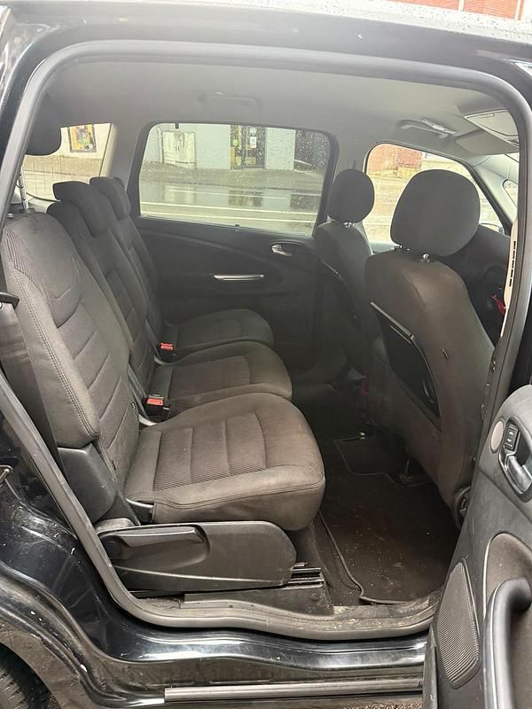 Gebraucht Ford S-MAX S 163 PS (119 kW) 2012 Schwarz Van / Kleinbus