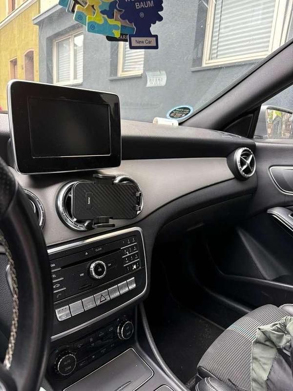 Gebraucht Mercedes CLA220 177 PS (130 kW) 2018 Limousine