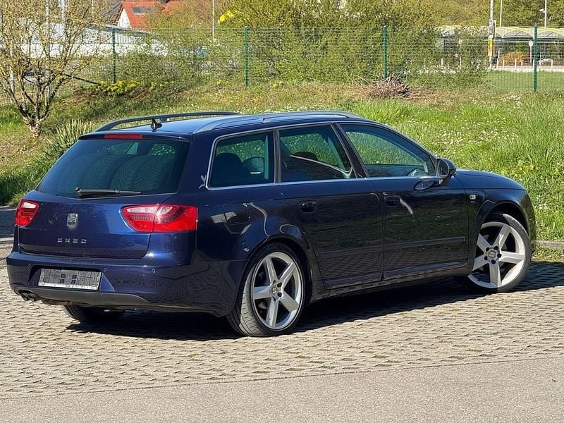 Gebraucht Seat Exeo Sport 143 PS (105 kW) 2012 Blau Kombi