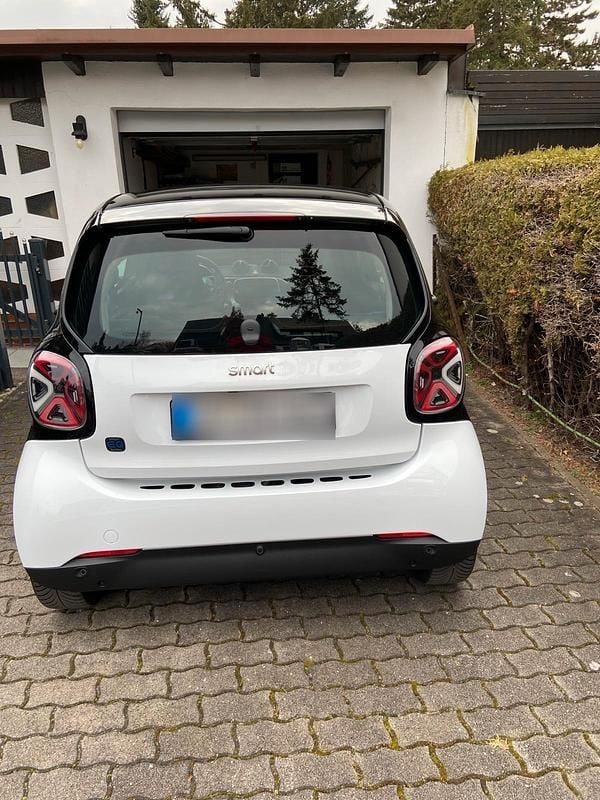 Gebraucht Smart ForTwo Coupé 58 kW (80 PS) 2022 Weiß Kleinwagen