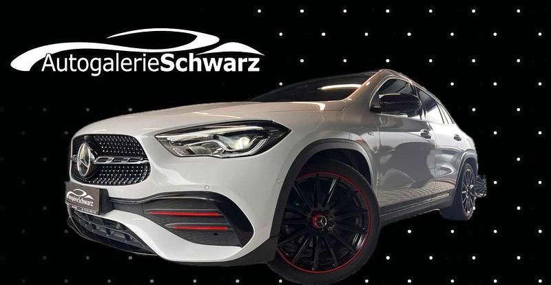 Weiß Gebraucht 2020 Mercedes GLA200 AMG SUV | 36.390 € (Teuer) - Bild 1/3