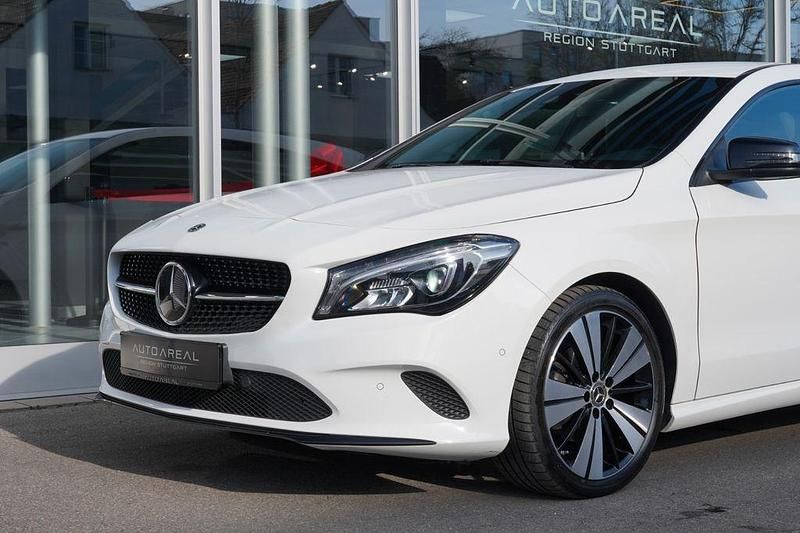 Gebraucht Mercedes CLA200 156 PS (114 kW) 2018 Weiß Kombi