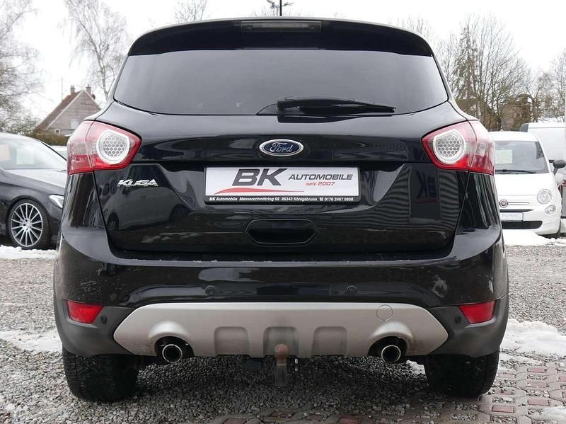 Gebraucht Ford Kuga 140 PS (102 kW) 2011 Pantherschwarz SUV