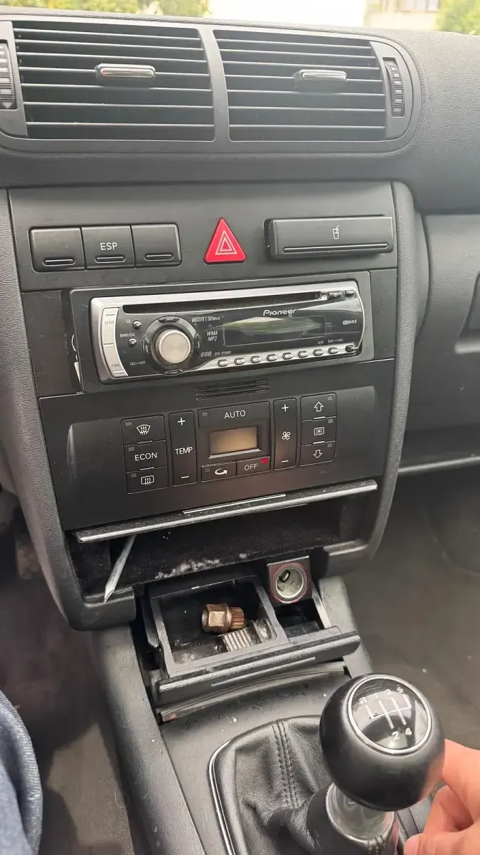 Gebraucht Audi A3 Ambiente 90 PS (66 kW) 2000 Grau Kleinwagen