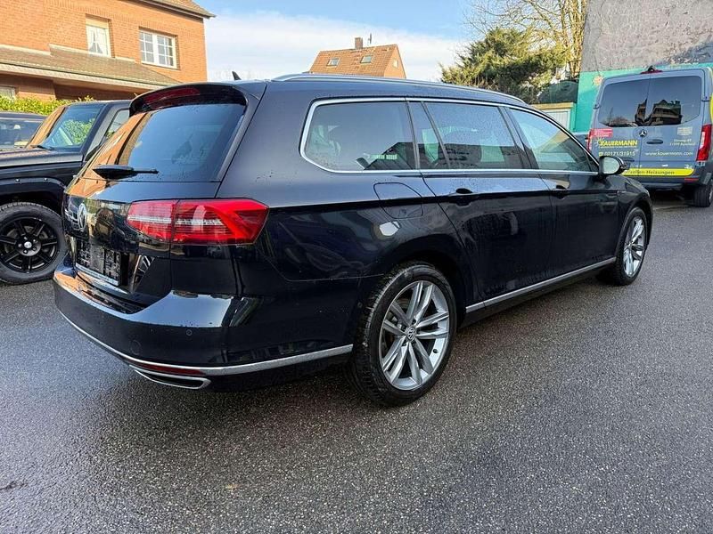 Gebraucht VW Passat Alltrack Highline 239 PS (175 kW) 2016 Deep black perleffekt Kombi